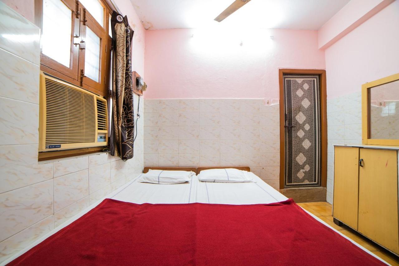Hotel O Sree Radha Lodge Near Snow World Secundurabad Exteriör bild