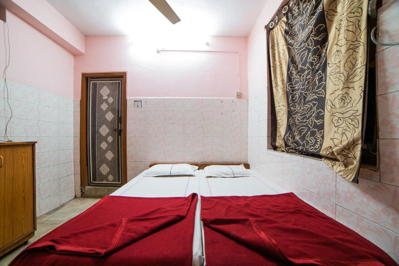 Hotel O Sree Radha Lodge Near Snow World Secundurabad Exteriör bild