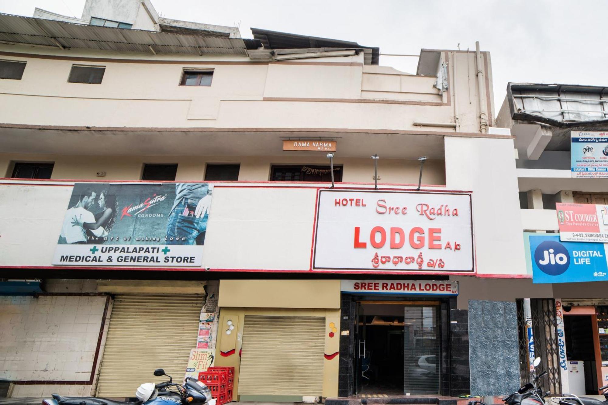 Hotel O Sree Radha Lodge Near Snow World Secundurabad Exteriör bild
