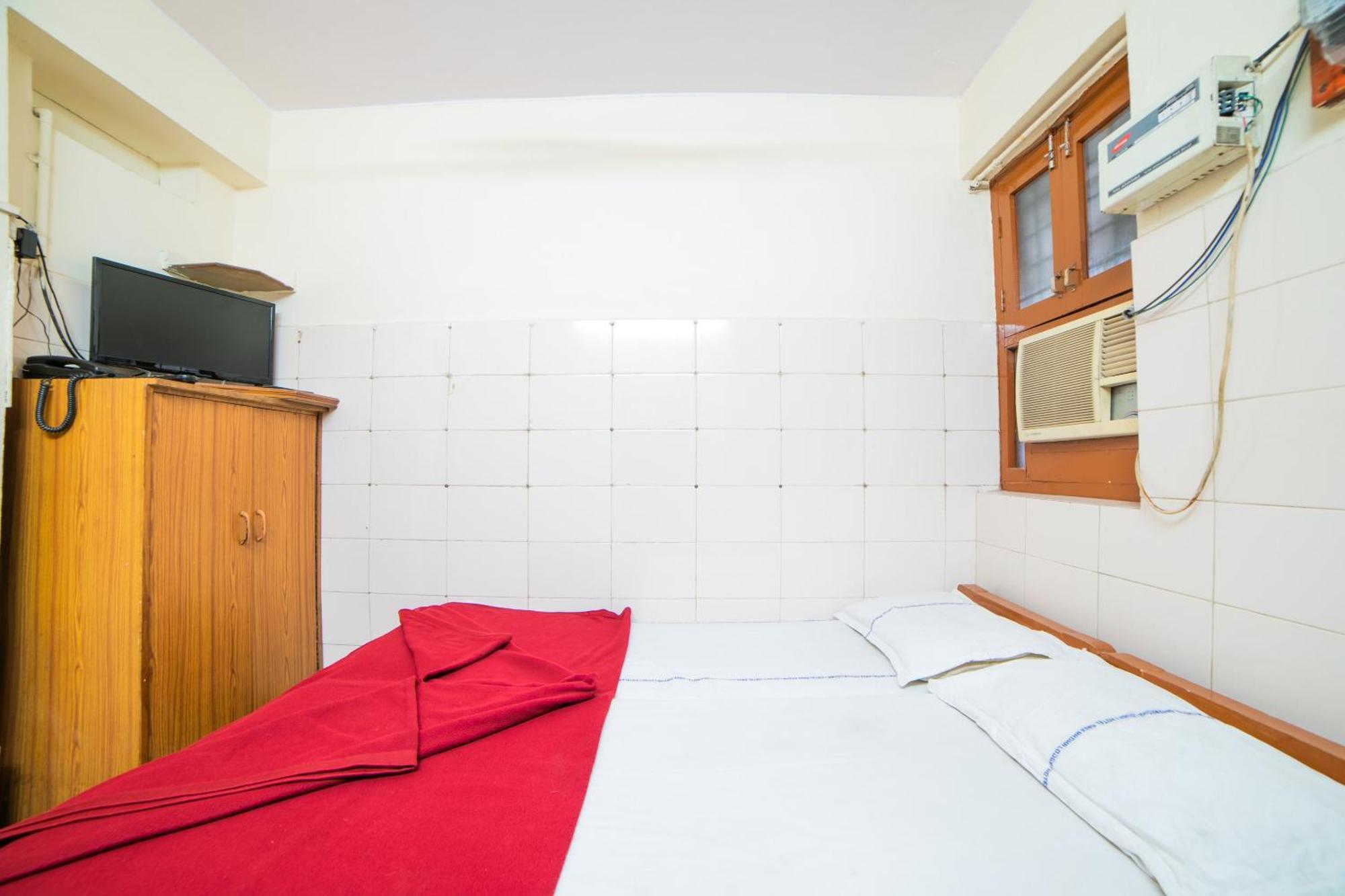 Hotel O Sree Radha Lodge Near Snow World Secundurabad Exteriör bild