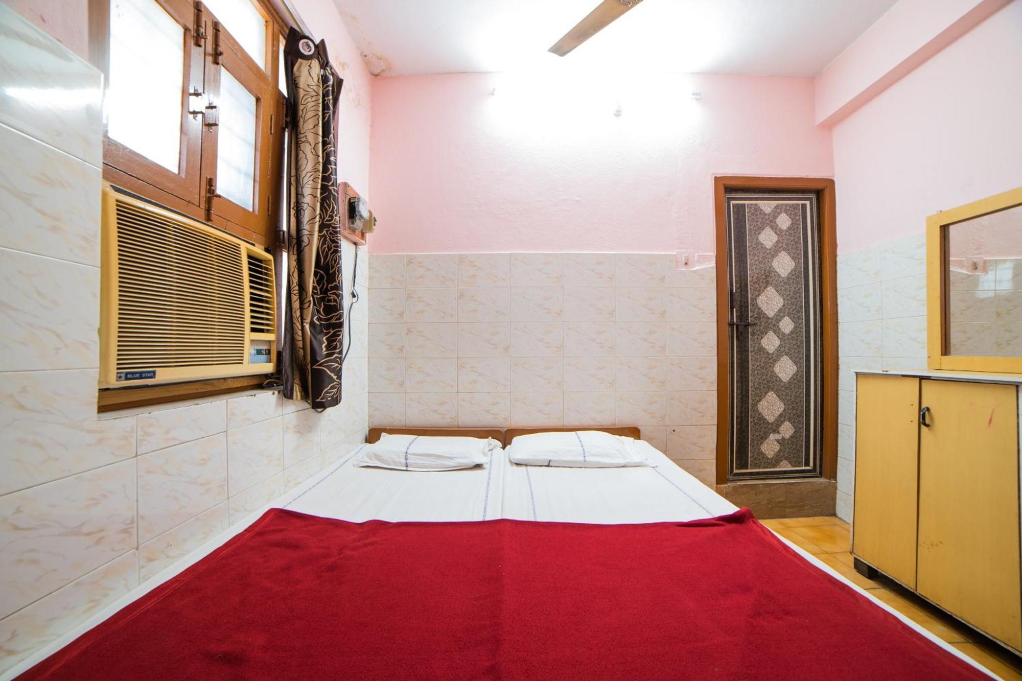 Hotel O Sree Radha Lodge Near Snow World Secundurabad Exteriör bild